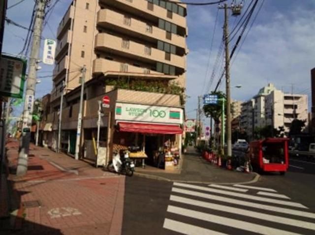 コンビニ　ローソンストア100（コンビニ）まで84m