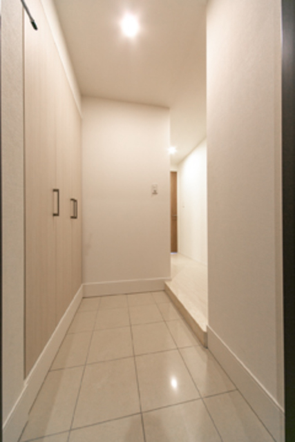 玄関　※写真は同タイプ住戸です。