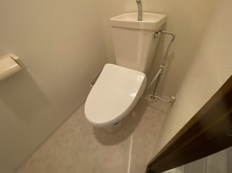 トイレ　（写真は同物件イメージです。）