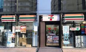 コンビニ　セブンイレブン 新大阪ブリックビル店（コンビニ）まで324m