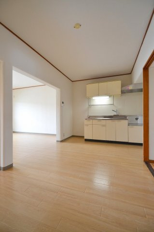 井東コーポラスの居間写真