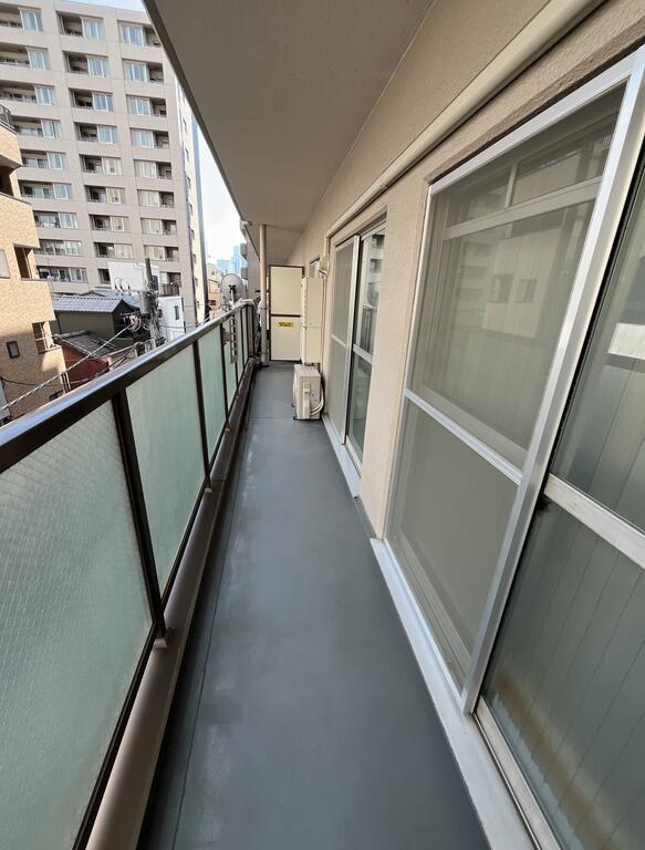 バルコニー　東南向きで日当り良好