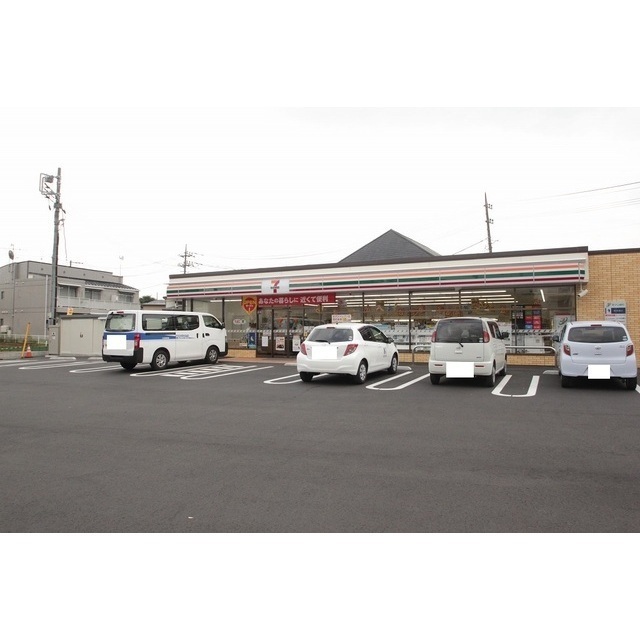 コンビニ　セブンイレブン秦野鶴巻南４丁目店（コンビニ）まで140m