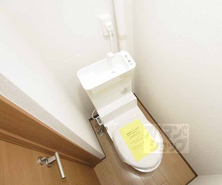 トイレ　同マンション別部屋改装参考写真