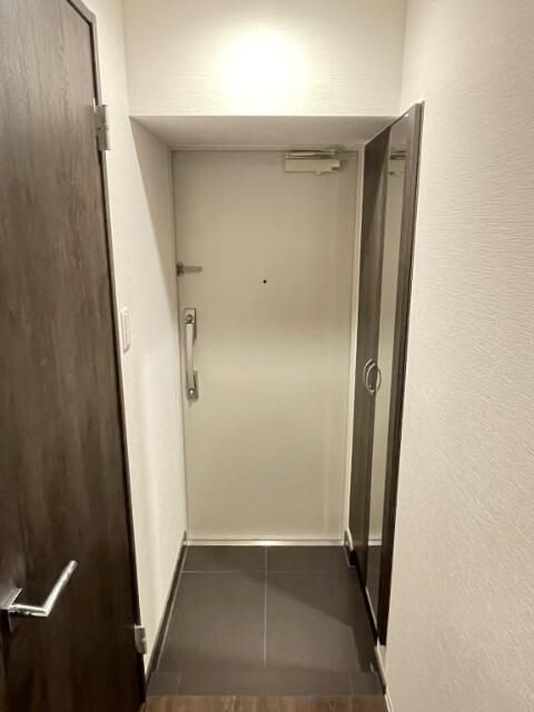 玄関　収納もある玄関です