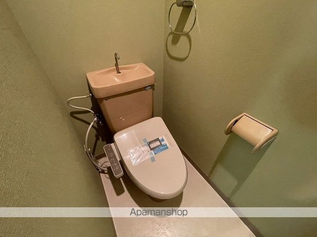 地下鉄中央線 高井田駅 徒歩3分 9階建 築32年のトイレ写真