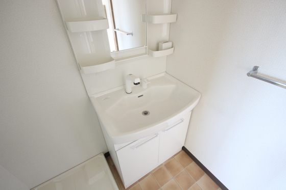 洗面設備　※別部屋の写真です