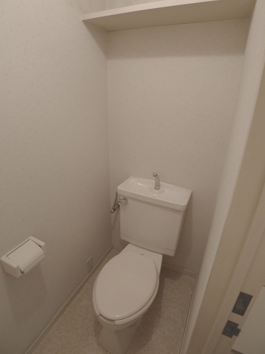 フロントアイランドハイツのトイレ写真
