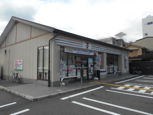 コンビニ　セブン-イレブン智恵光院上長者町店（コンビニ）まで501m