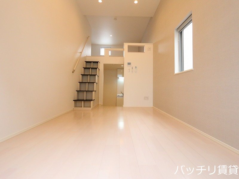 居室・リビング　画像は、同型タイプの為、現状を優先いたします。
