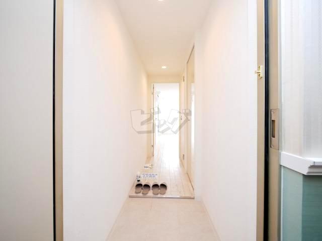 玄関　※同シリーズタイプのお部屋です。