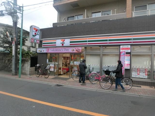 コンビニ　セブンイレブン（コンビニ）まで369m