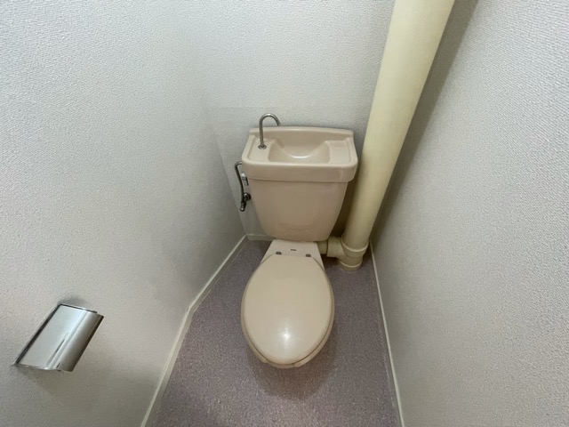 トイレ　シンプルで使いやすいトイレです♪