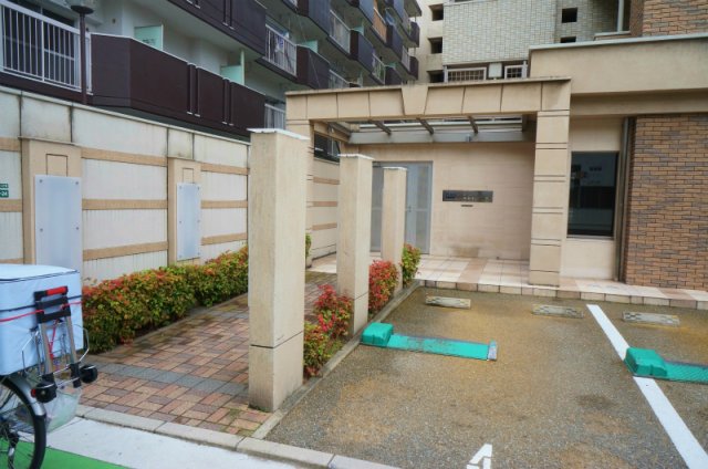 エントランス　毎日通るエントランスはこのようになっています