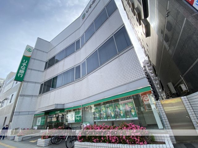 銀行　りそな銀行（銀行）まで189m