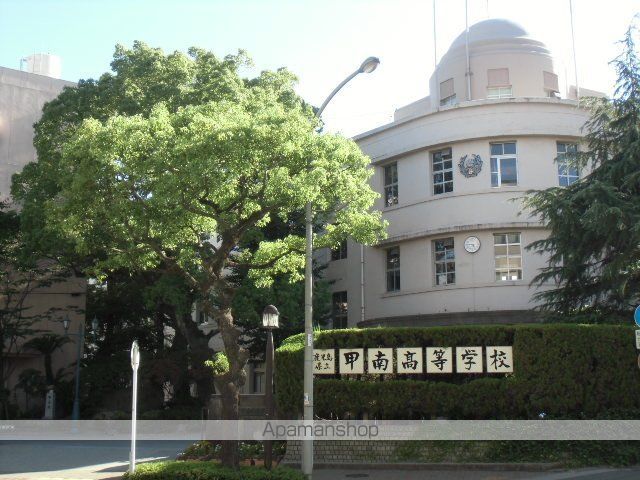 高校・高専　甲南高等学校（高校・高専）まで10m