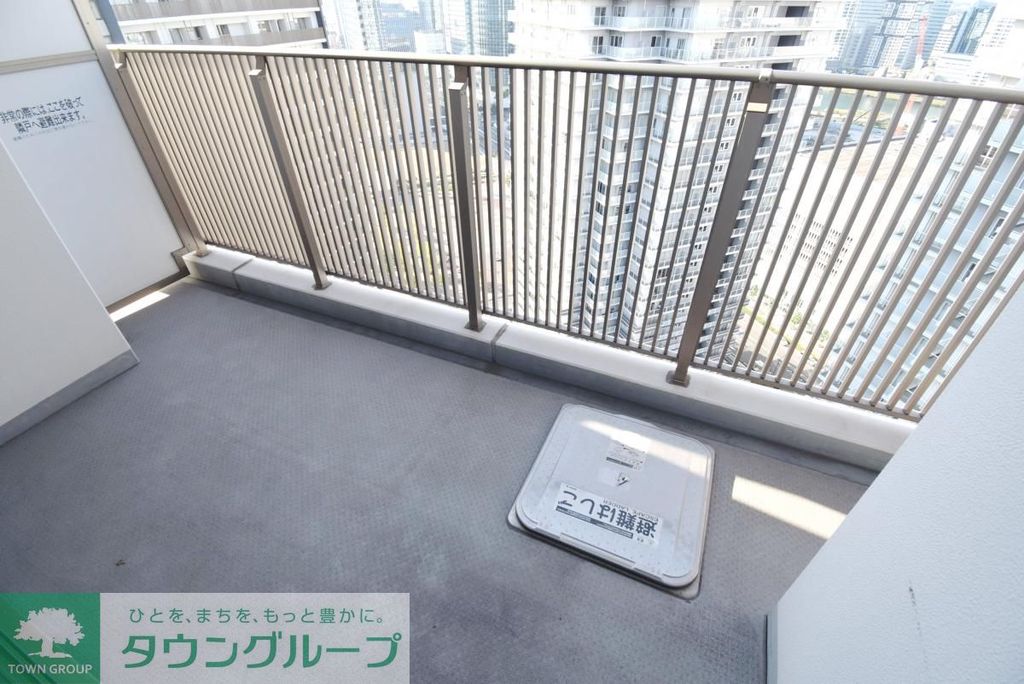 バルコニー　タウンハウジングレジデンス事業部　恵比寿店・赤坂店までお問…