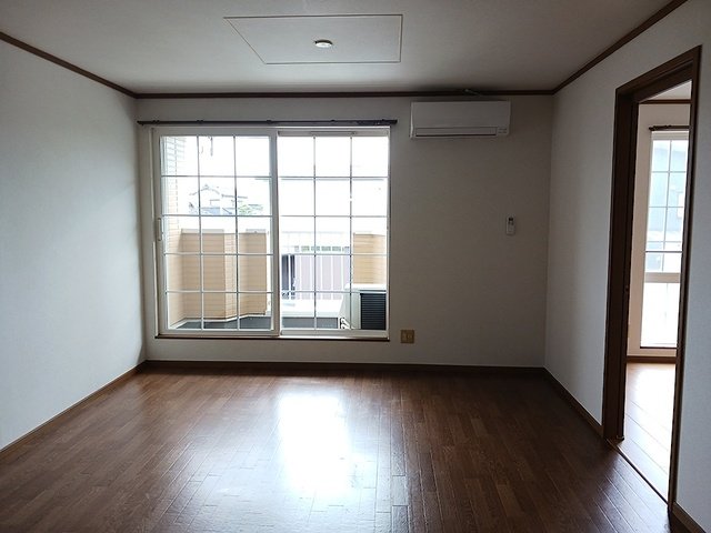 居室・リビング　ゆったりとした居間です
