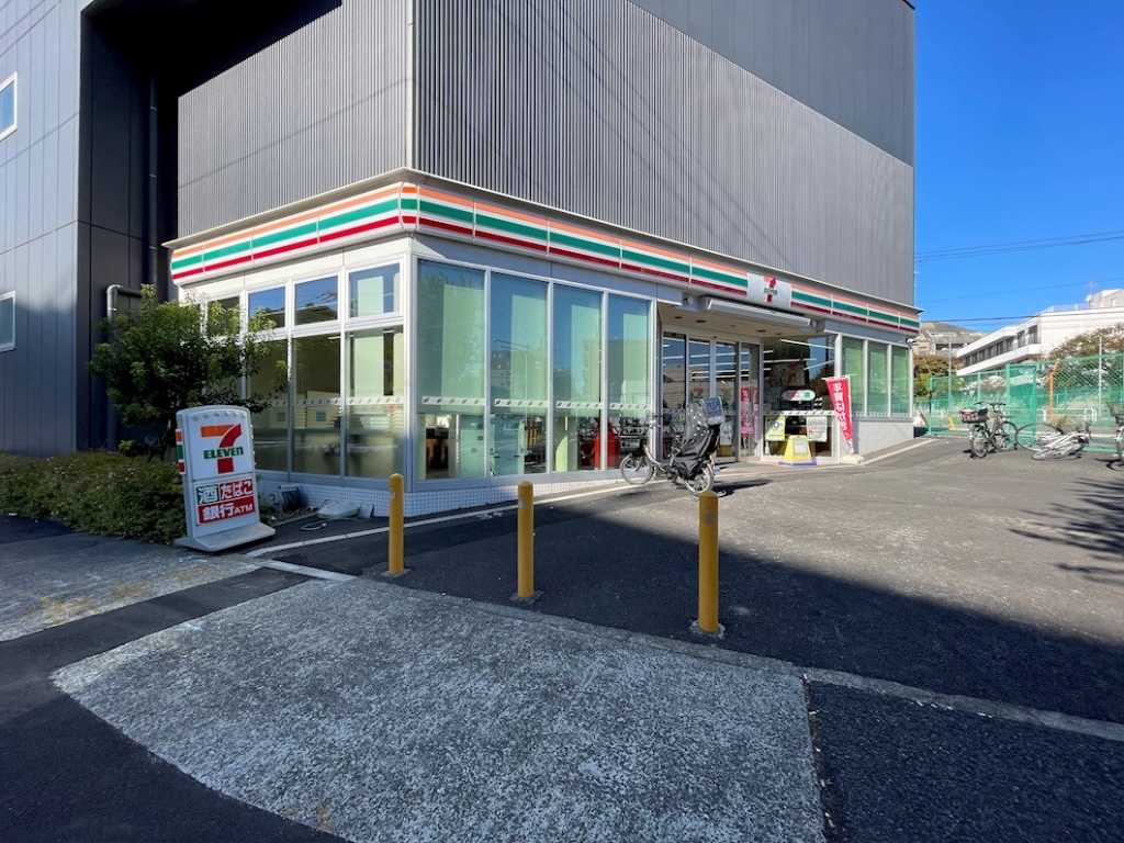 コンビニ　セブンイレブン 板橋小茂根4丁目店（コンビニ）まで252m