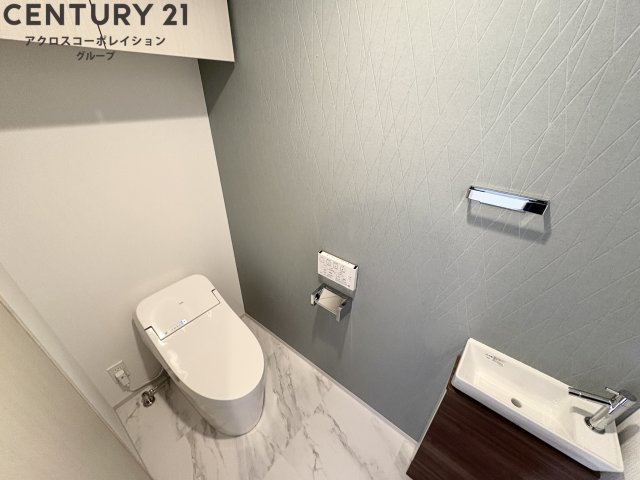 トイレ　ゆったり落ち着けるトイレです。