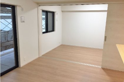 ＪＲ鹿児島本線 春日駅 徒歩14分 7階建 築6年の居間写真