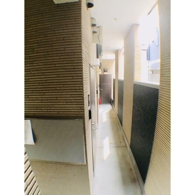 カシミール学芸大前の外観写真