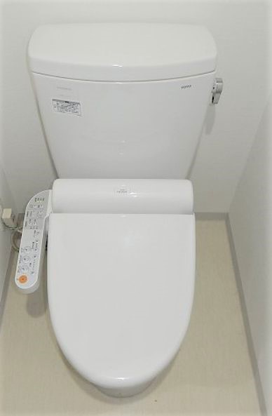 都営新宿線 菊川駅 徒歩9分 9階建 築14年のトイレ写真