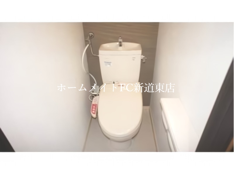 ルミエールエクセレント27Bのトイレ写真