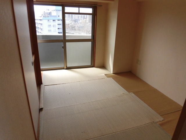 ラフィネ牛田本町の内装写真