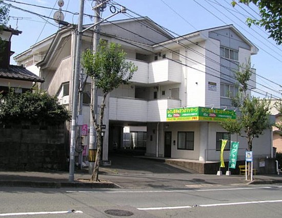 建物外観　落ち着いた外観です
