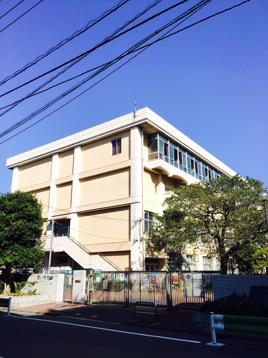 中学校　蒲田中学校（中学校）まで375m