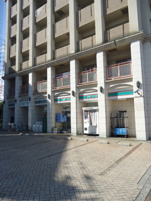 コンビニ　１００円ローソン末広町店（コンビニ）まで166m