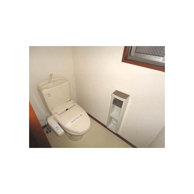 シャルム城東B棟のトイレ写真