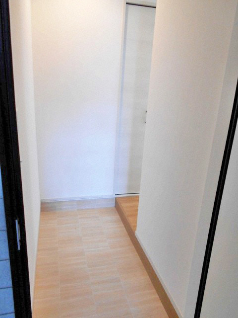 Modest篠路の玄関写真