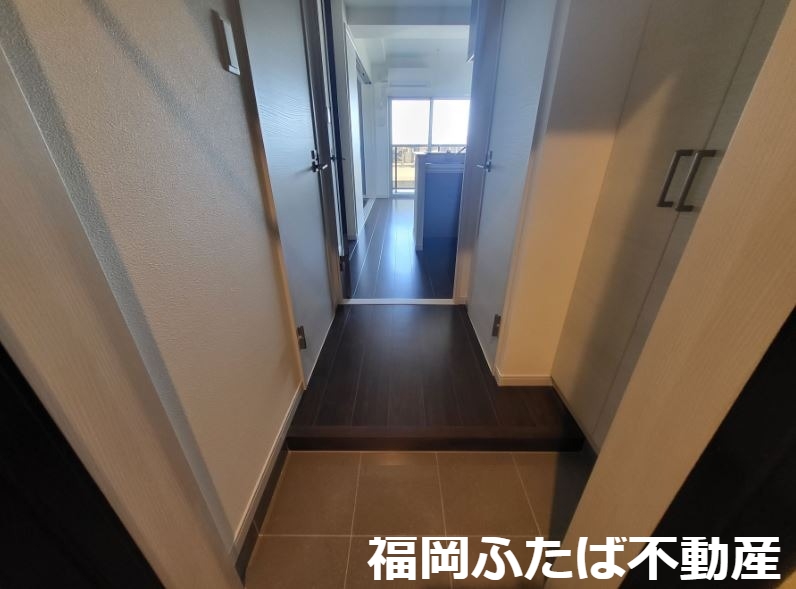 ModernPalazzo美野島NEUROの玄関写真