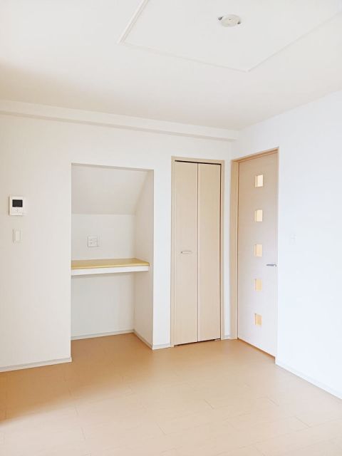 サンシャインナオコの居間写真