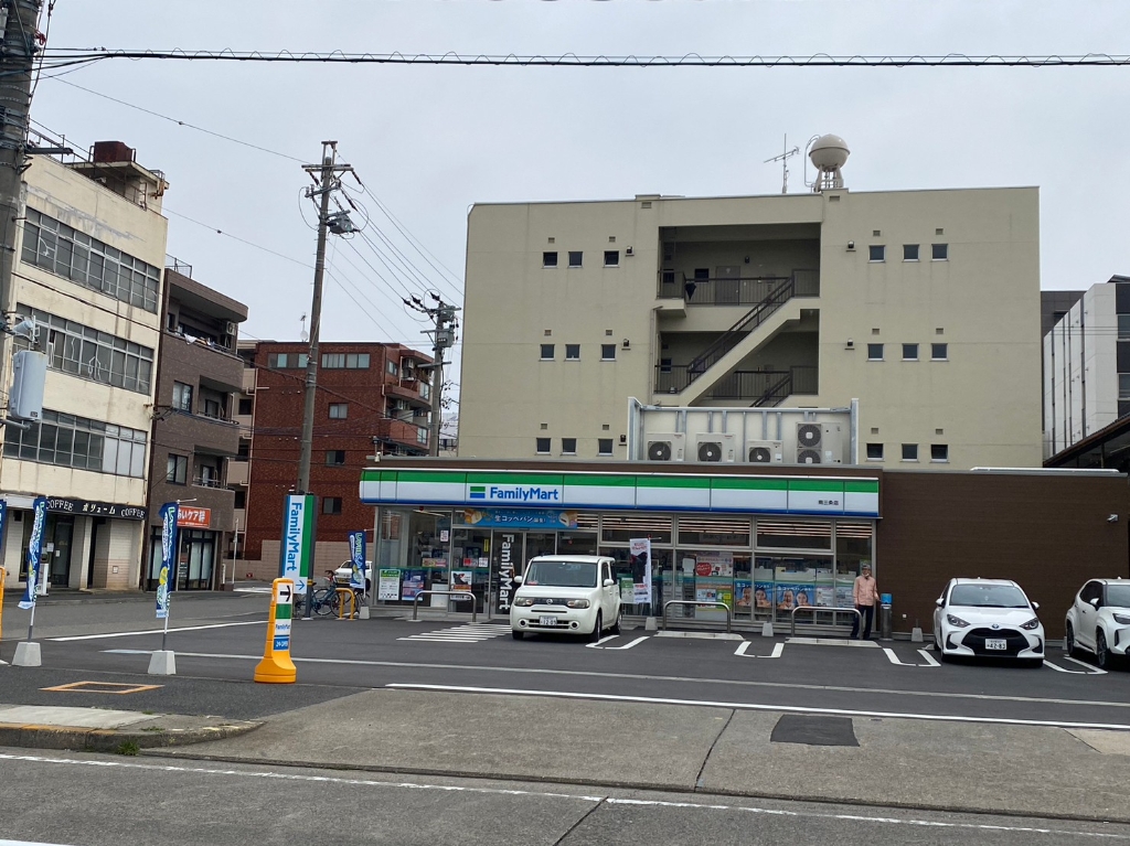 コンビニ　ファミリーマート 南三条店（コンビニ）まで340m