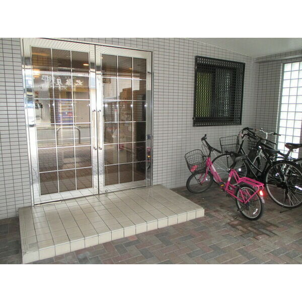 地下鉄箱崎線 呉服町駅 徒歩6分 10階建 築36年の内装写真
