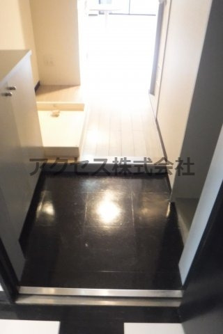 玄関　※同建物別室、参考写真