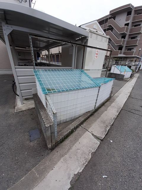 サンプリムローズ・IIの外観写真