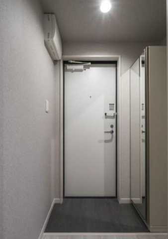 robot home 葛西の玄関写真