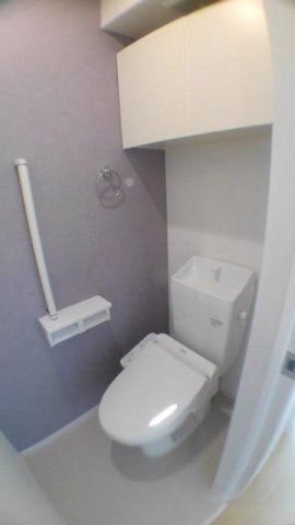 トイレ　ゆったりとした空間のトイレです