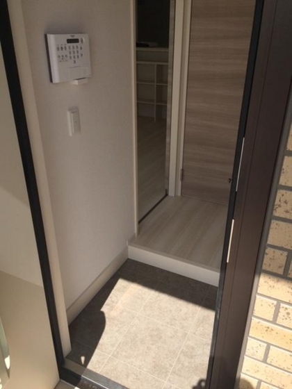 玄関　※他号室の写真です
