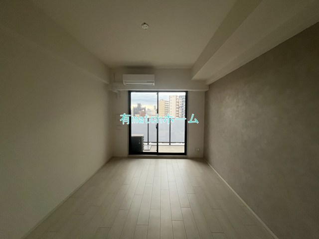 居室・リビング　イメージとして同マンション別部屋の写真を使用しています