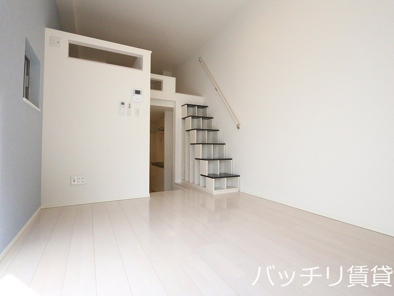 名鉄常滑線 豊田本町駅 徒歩5分 2階建 築3年の居間写真