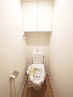 トイレ　別タイプ部屋　参考写真です