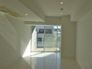 セルフィスタ渋谷 401号室 4階の居間写真