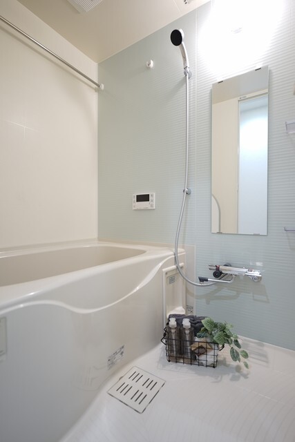 バス・シャワールーム　※写真は同タイプ住戸です。