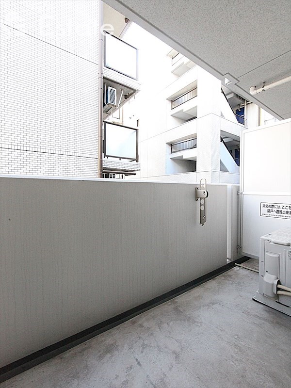 地下鉄東山線 新栄町駅 徒歩10分 5階建 築11年の内装写真