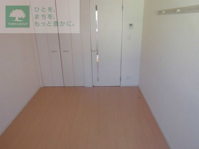 オーガスタ篠崎の居間写真